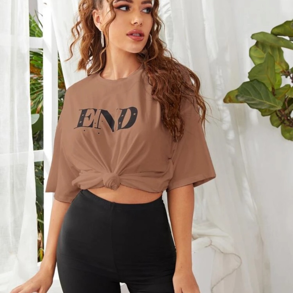 Drop shoulders graphic tee